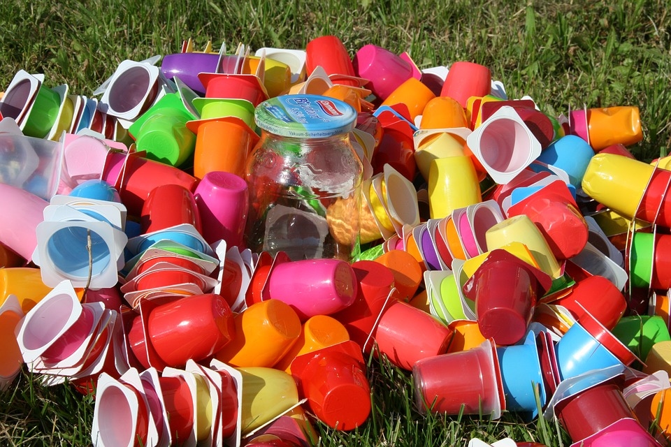 塑膠回收是做世足賽球衣好，還是拿去發電好？三分鐘帶你看懂世界有哪幾種塑膠再利用技術